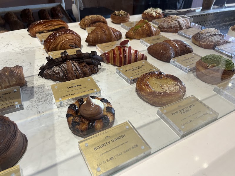 Qima Café and Pâtisserie - Fitzrovia