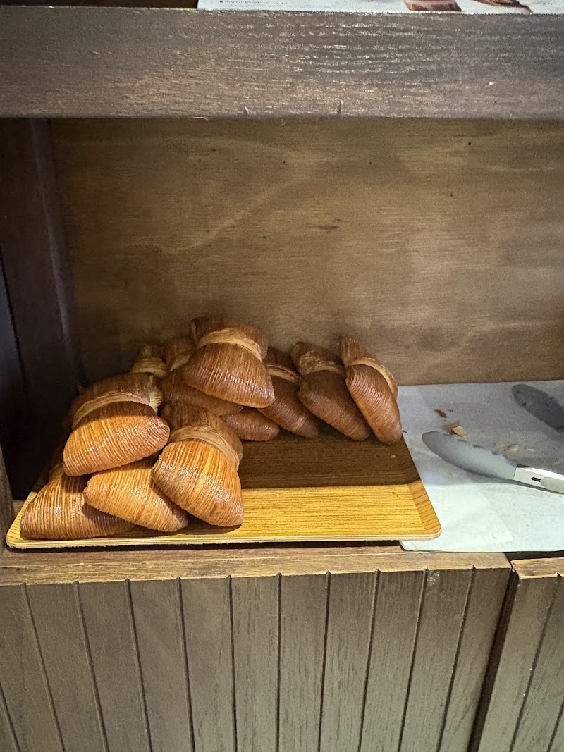 Qima Café and Pâtisserie - Fitzrovia